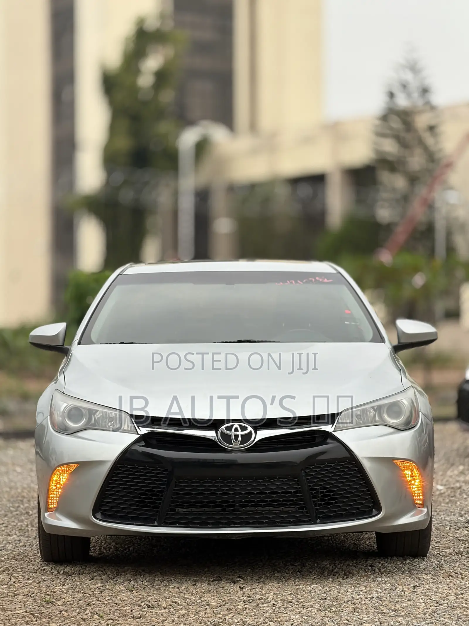 Toyota Camry SE 4dr Sedan (2.5L 4cyl 6A) 2017 Silver