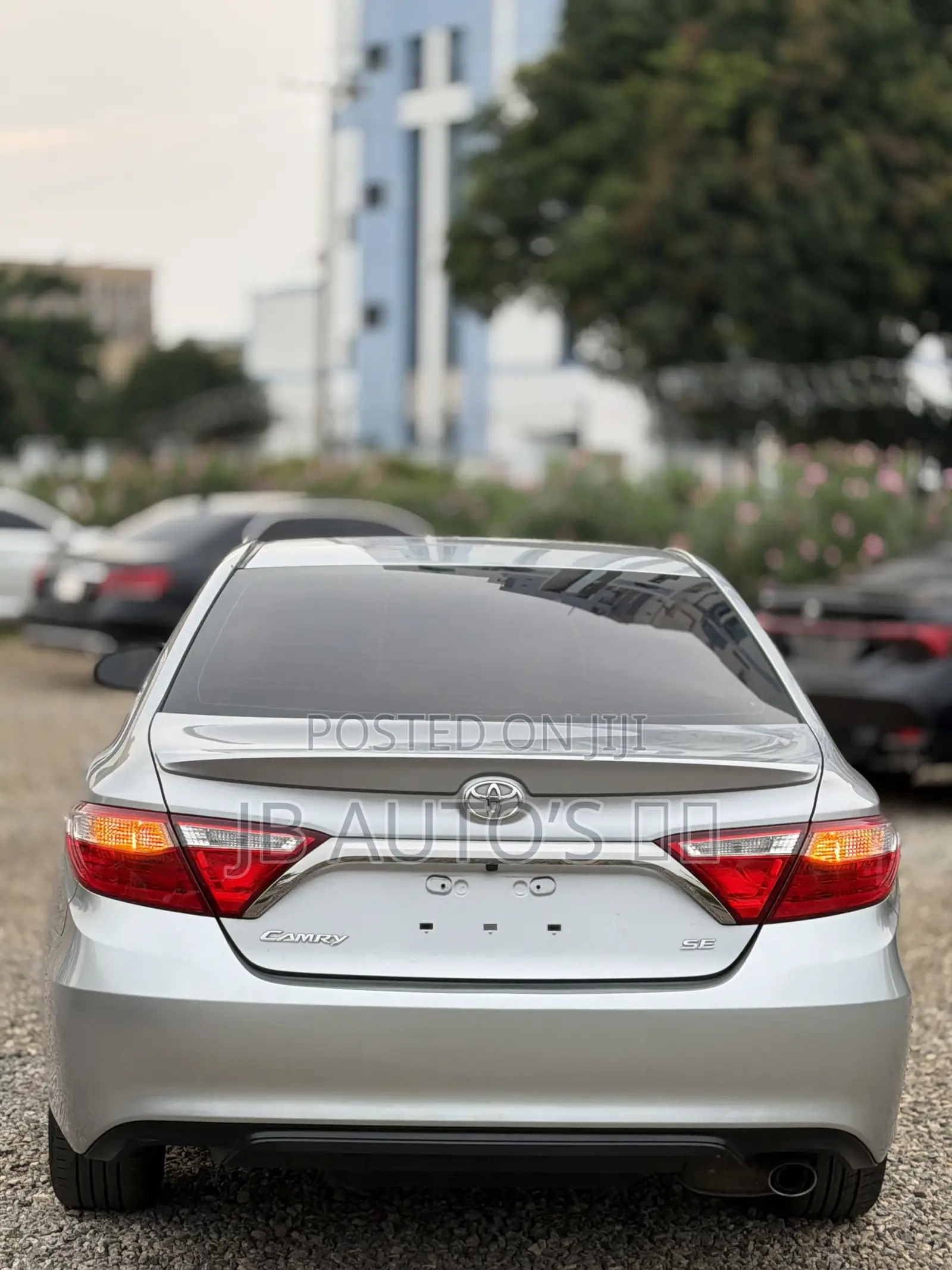 Toyota Camry SE 4dr Sedan (2.5L 4cyl 6A) 2017 Silver