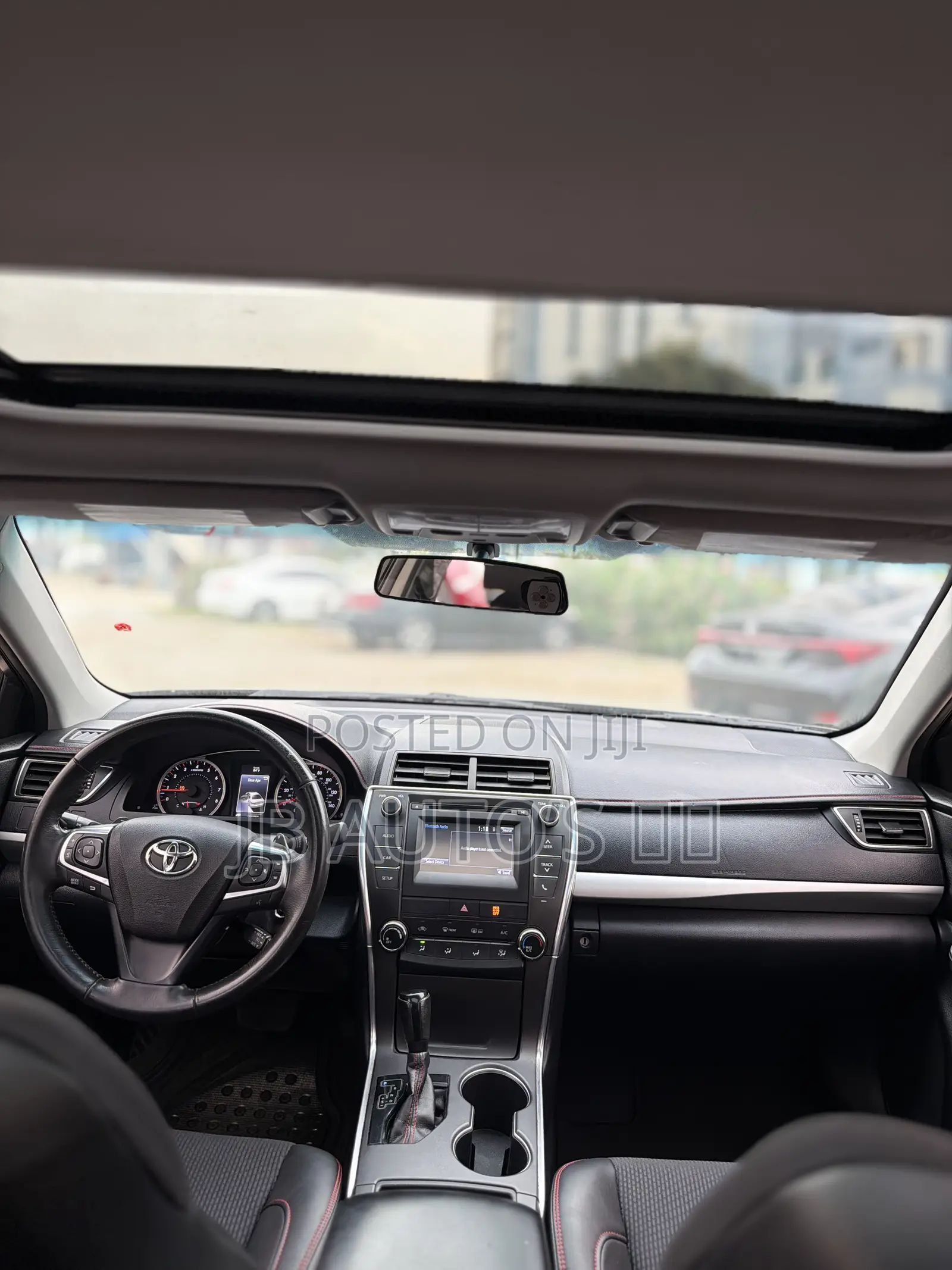 Toyota Camry SE 4dr Sedan (2.5L 4cyl 6A) 2017 Silver
