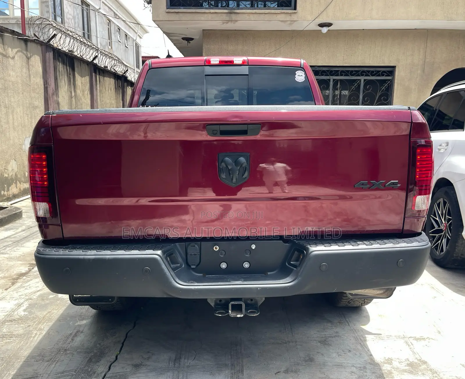 RAM 1500 Classic SLT Fleet Regular Cab 4WD LB 2023 Red