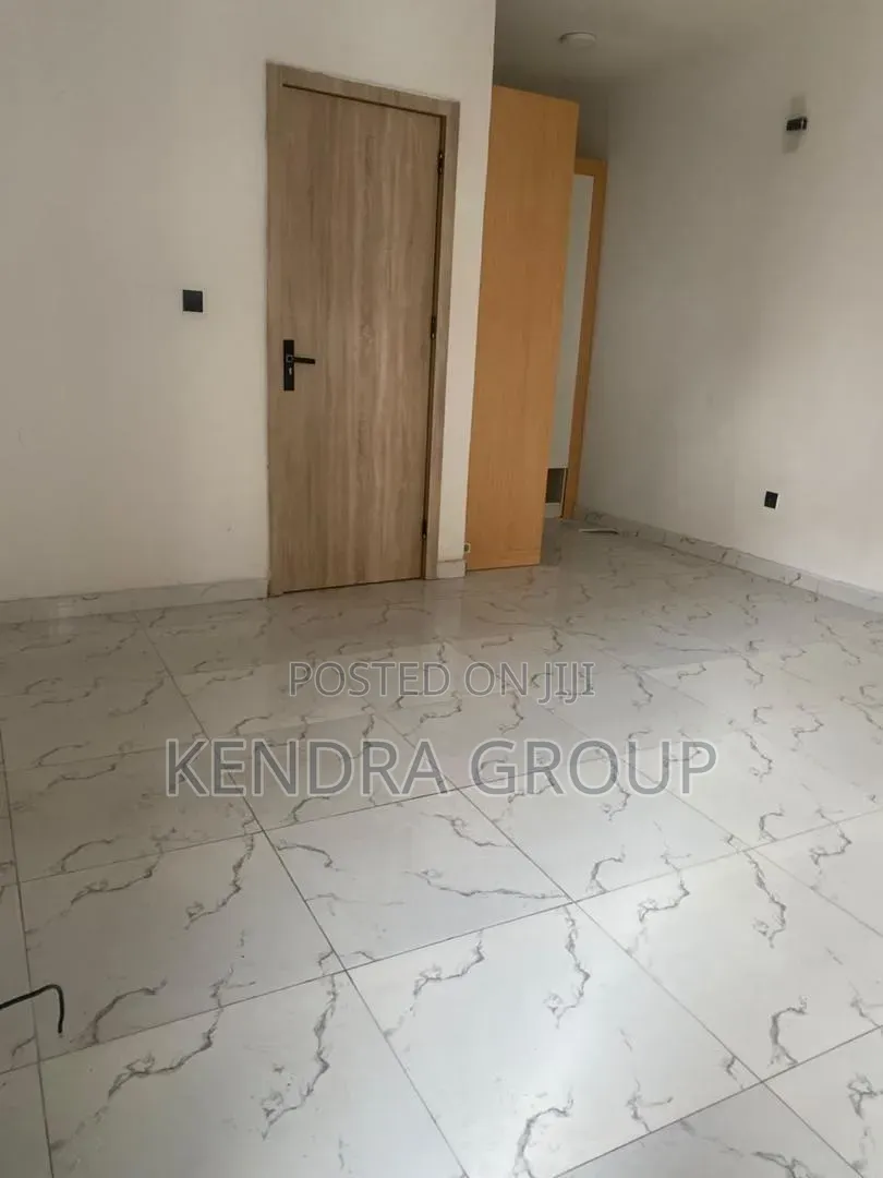 5bdrm Duplex in Orchid, Ikota for rent