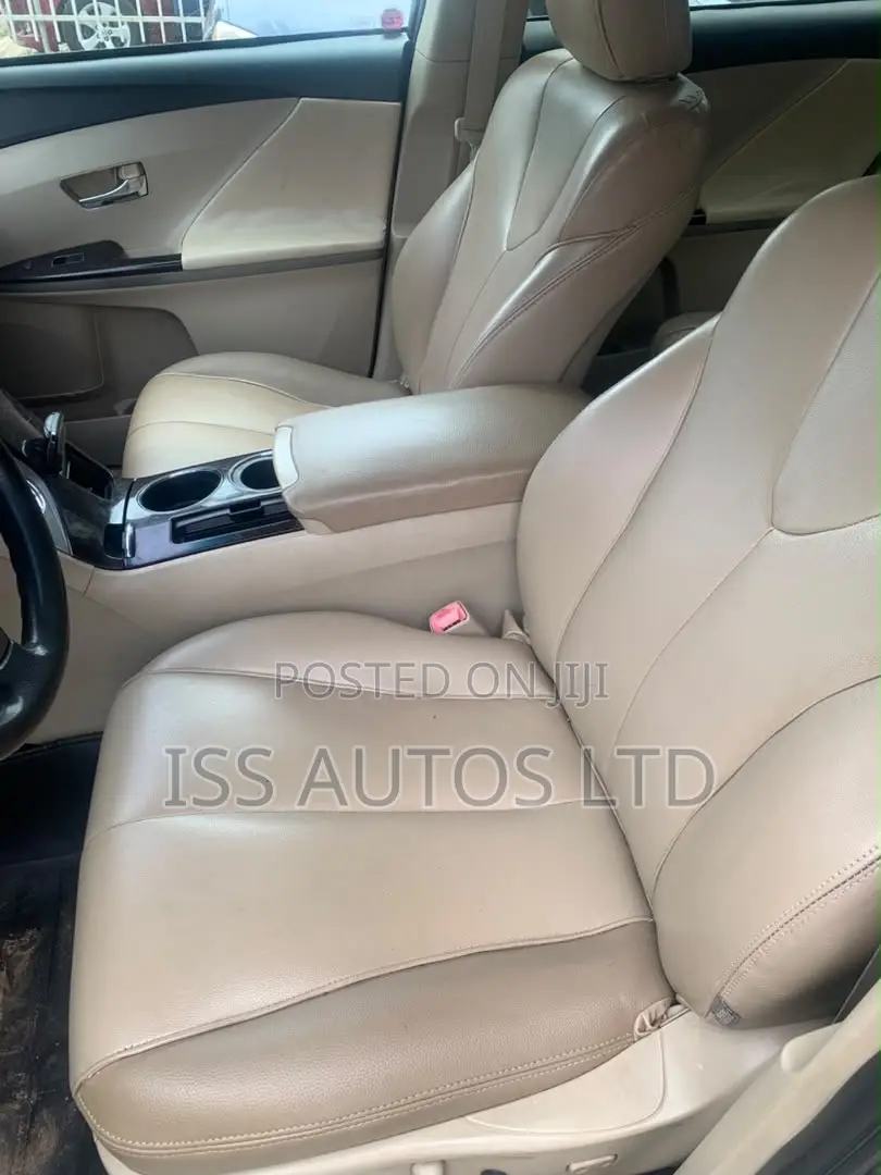 Toyota Venza Limited 2011 Brown