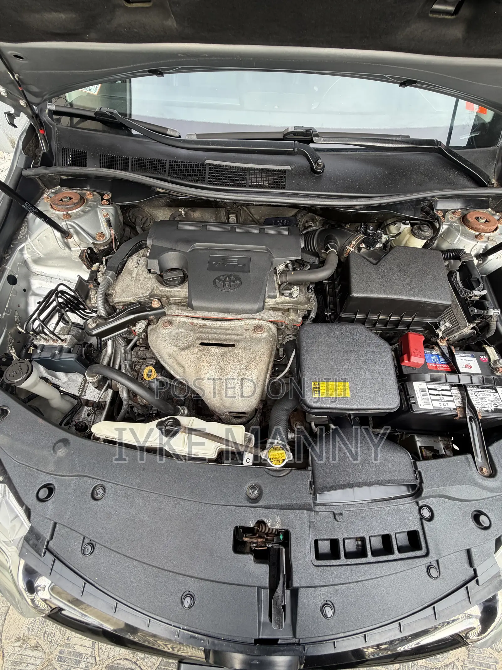 Toyota Camry SE 4dr Sedan (2.5L 4cyl 6A) 2015 Silver