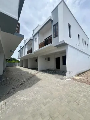 4bdrm Duplex in Off Lekki-Epe Expressway for sale