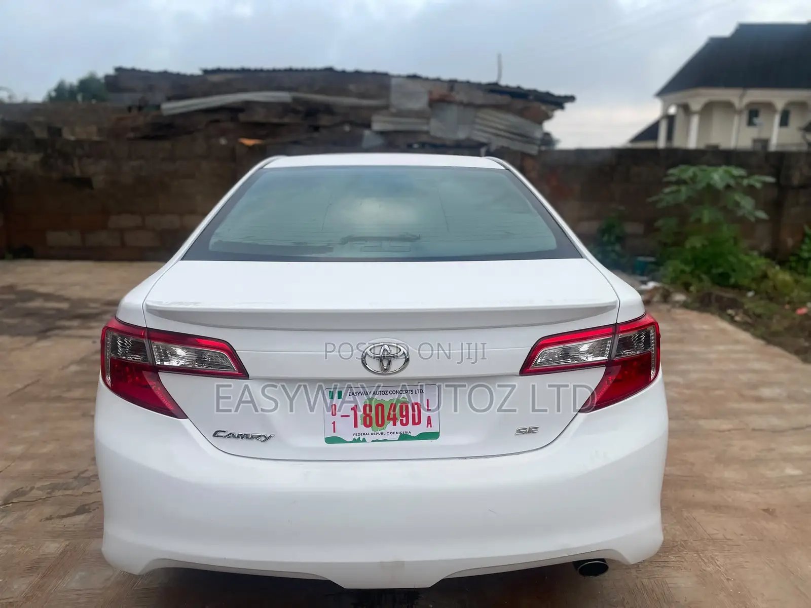 Toyota Camry SE Limited Edition 4dr Sedan (2.5L 4cyl 6A) 2012 White