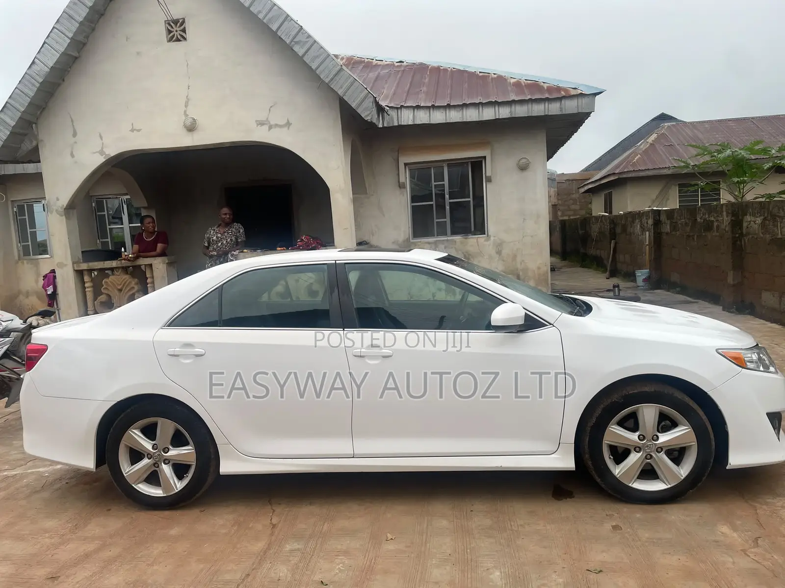 Toyota Camry SE Limited Edition 4dr Sedan (2.5L 4cyl 6A) 2012 White