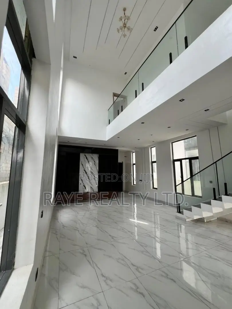 5bdrm Duplex in Ajah for sale