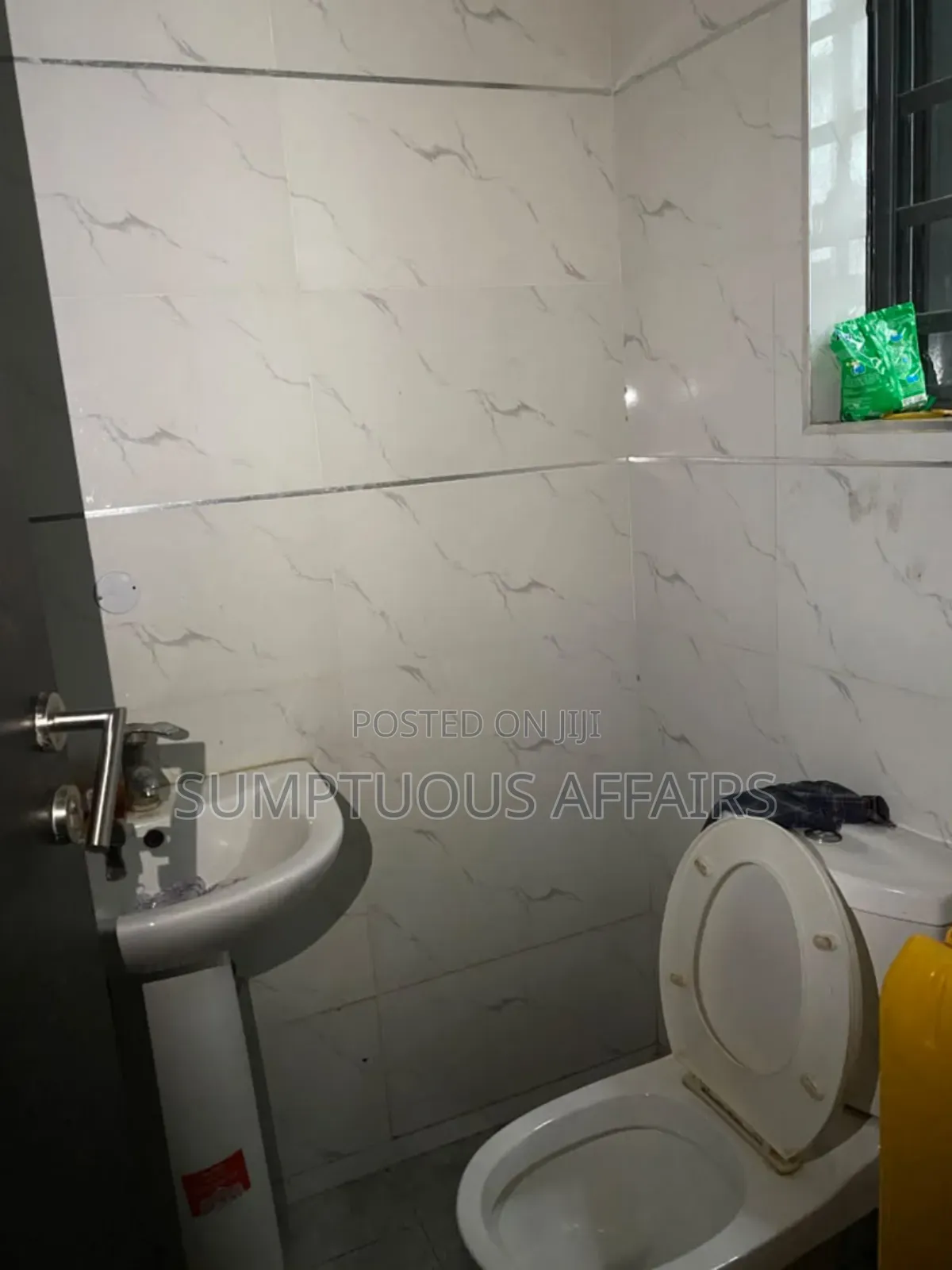 1bdrm Shared Apartment in Jakande for rent