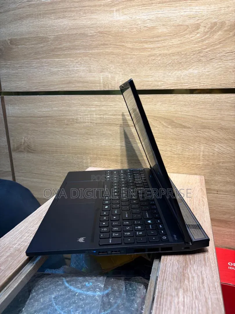 Laptop Acer Predator Helios Neo 16 32GB Intel Core Ultra 9 SSD 1T