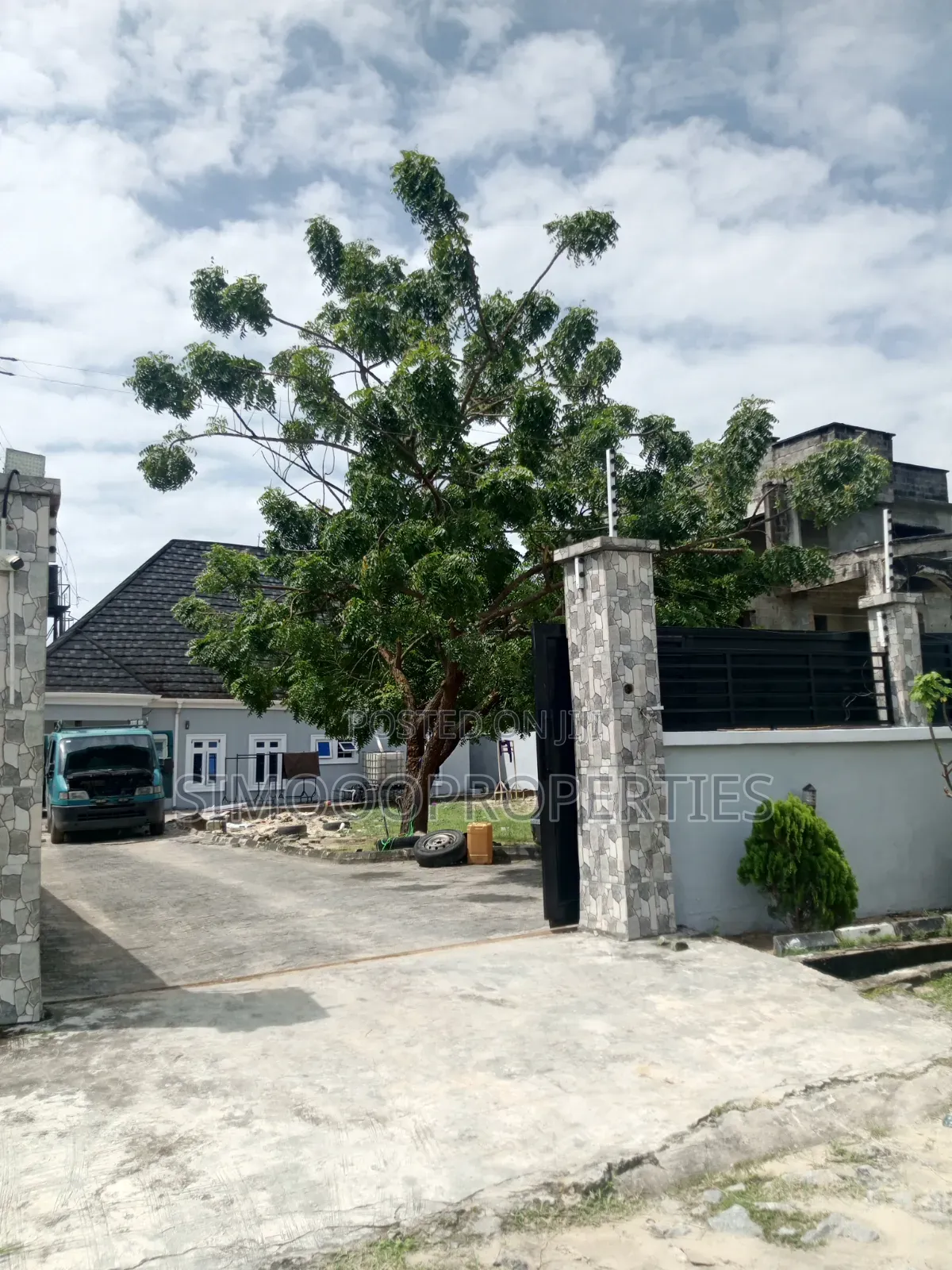 4bdrm Bungalow in Ogunfayo, Awoyaya for rent
