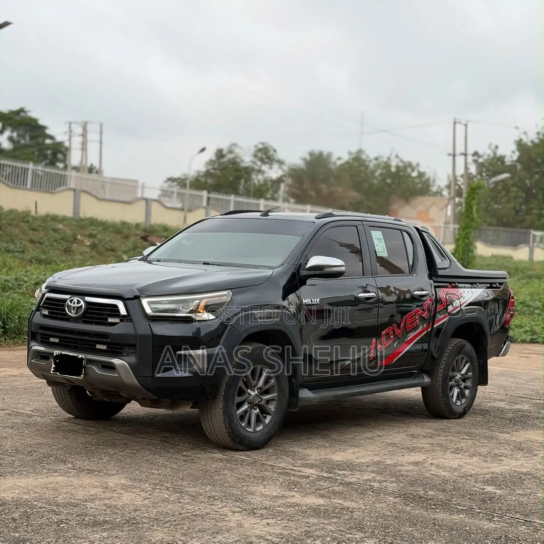 Toyota Hilux 2020 Black