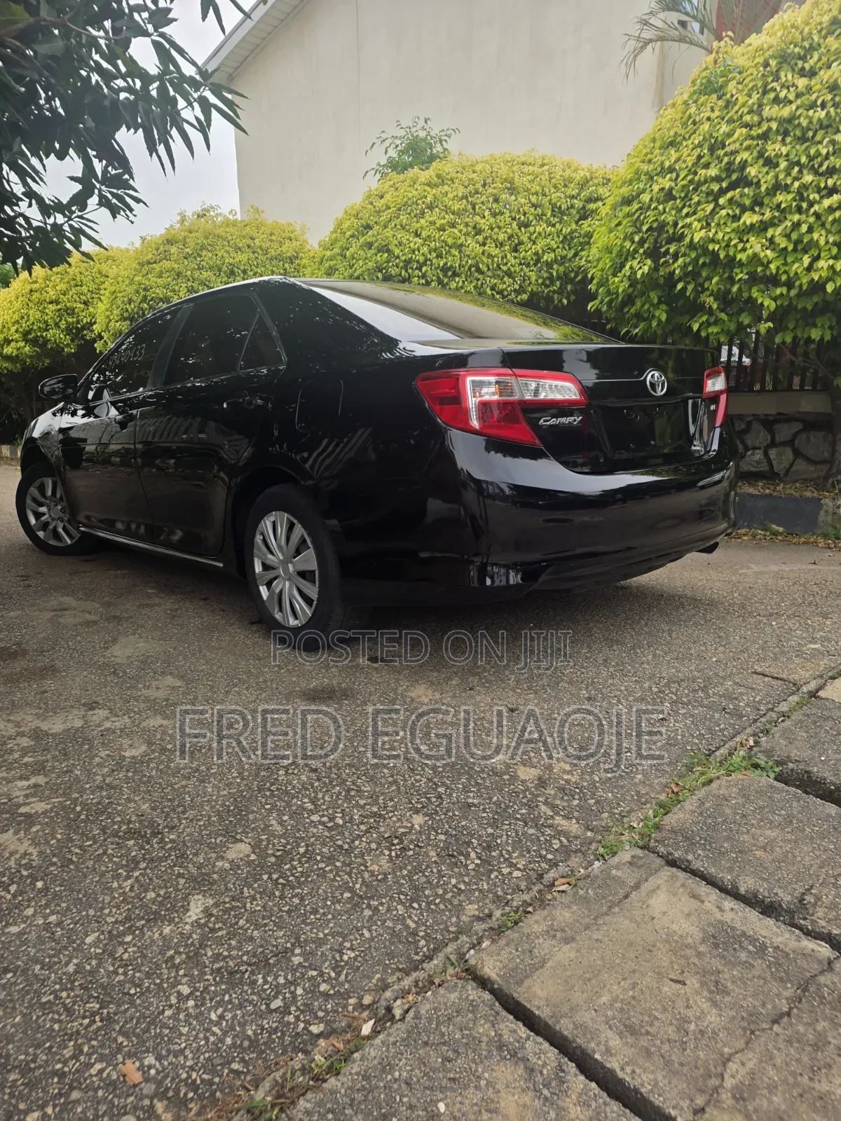 Toyota Camry LE 4dr Sedan (2.5L 4cyl 6A) 2013 Black
