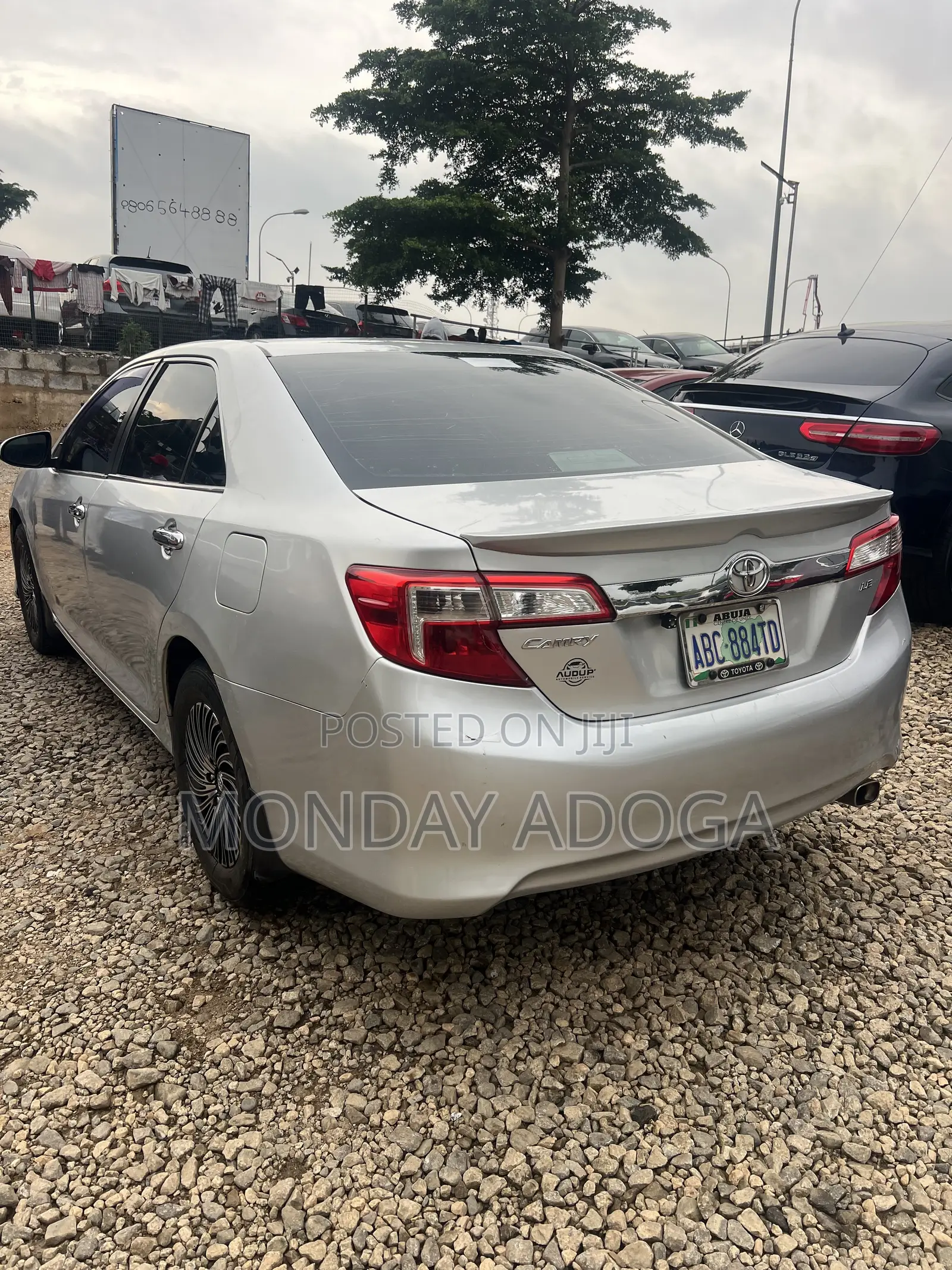 Toyota Camry LE 4dr Sedan (2.5L 4cyl 6A) 2013 Silver