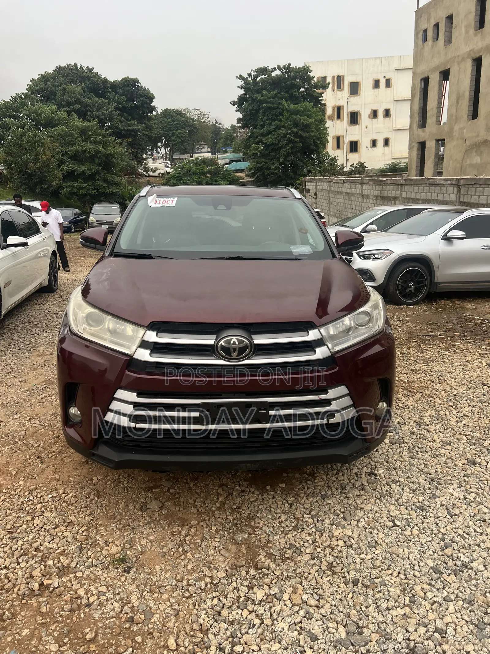 Toyota Highlander LE 4x2 V6 (3.5L 6cyl 8A) 2017 Red