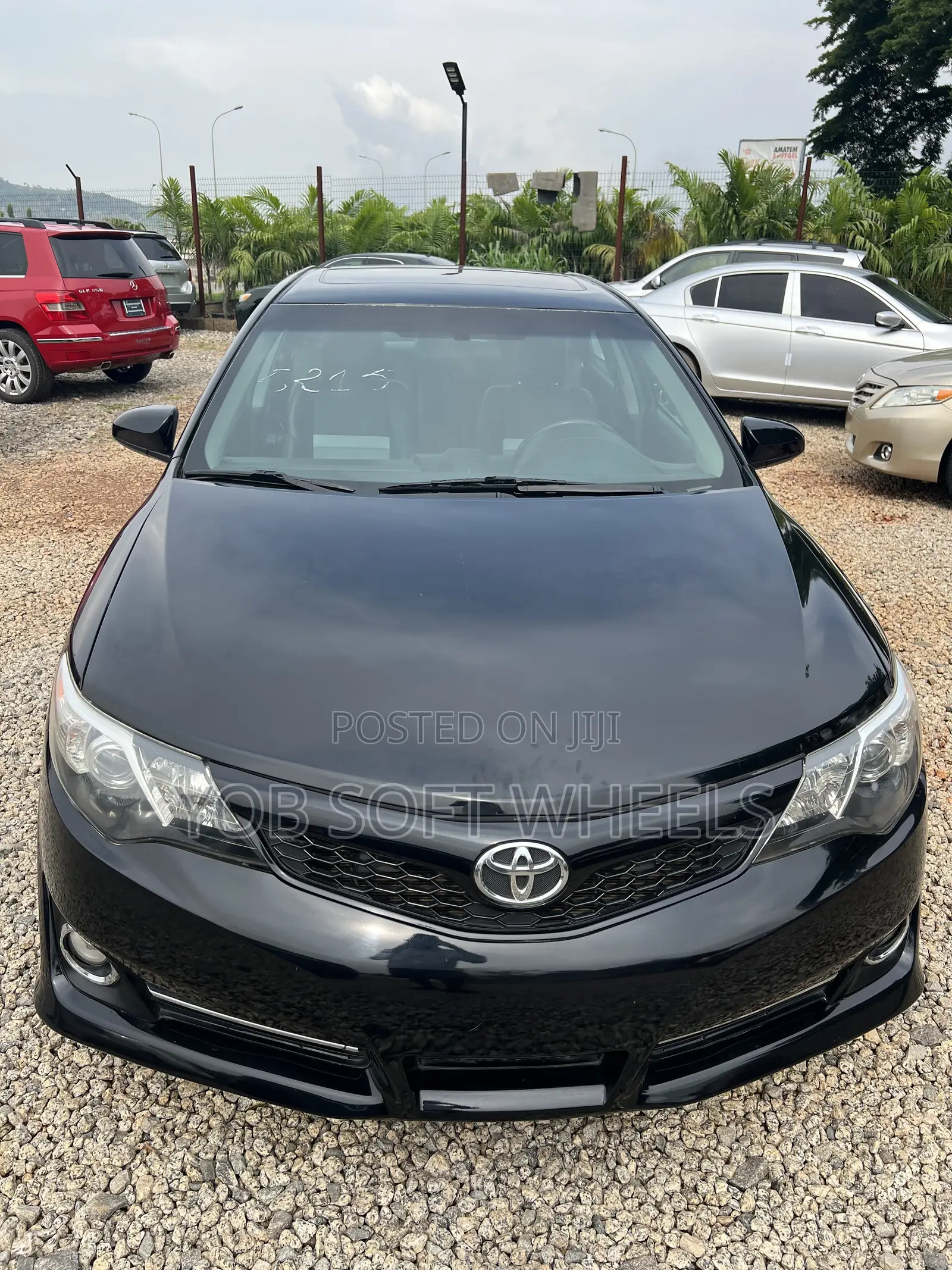 Toyota Camry SE 4dr Sedan (2.5L 4cyl 6A) 2012 Black