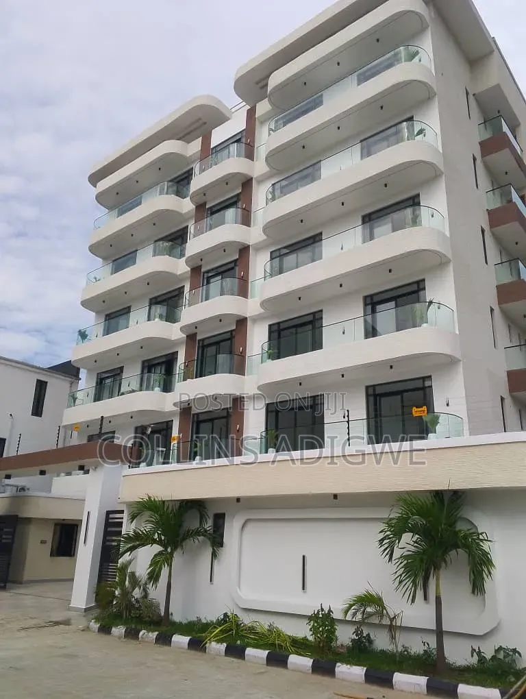 2bdrm Apartment in Lekki Phase 1 for sale
