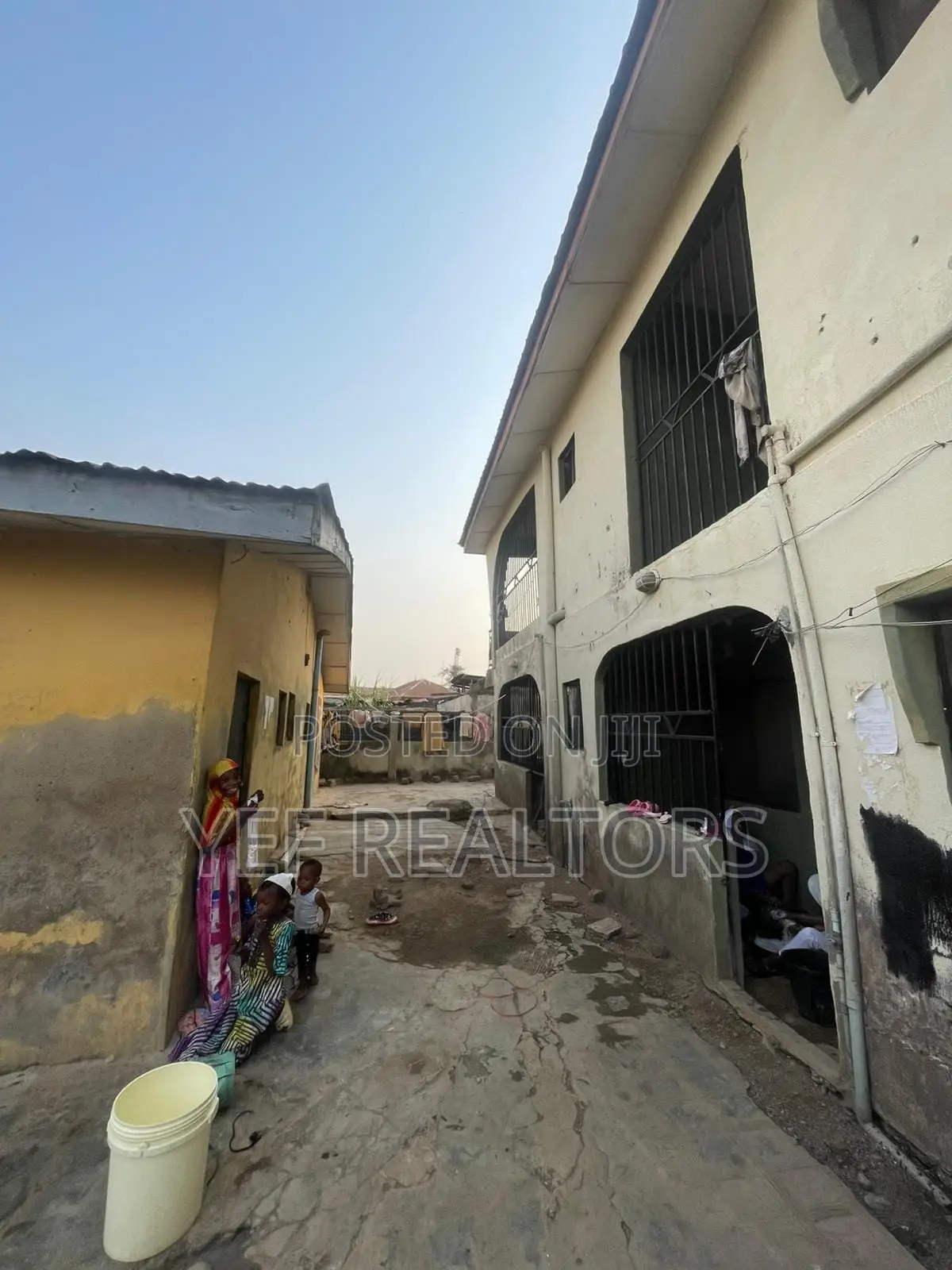 17 Units of Room & Parlour, 2-Bed & 11 Single Rooms for Sale in Ede