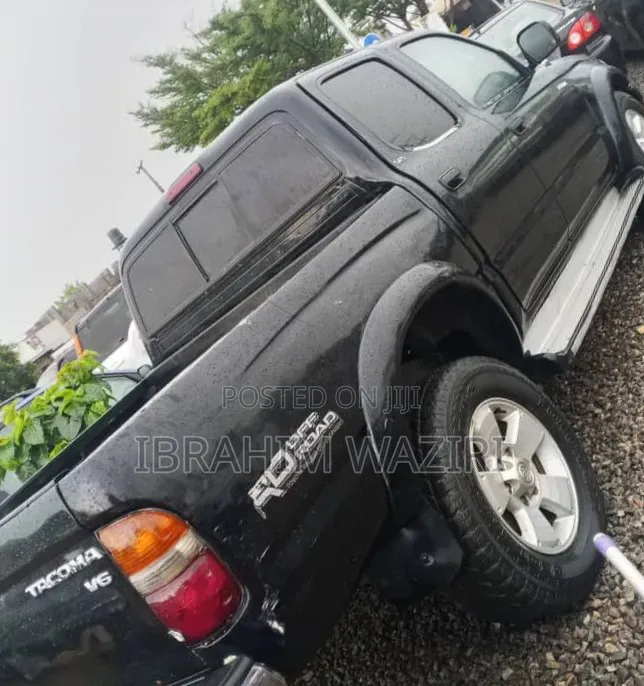 Toyota Tacoma 2004 Black