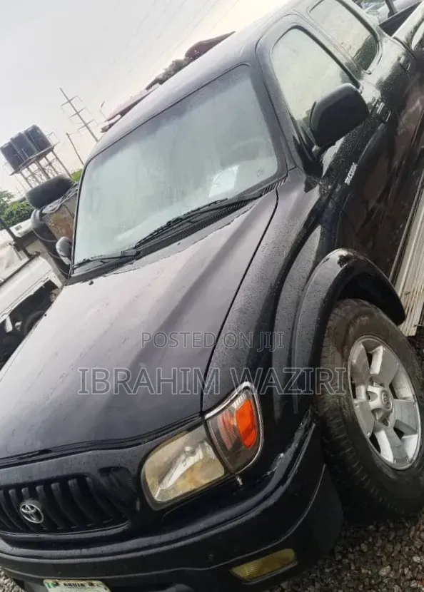 Toyota Tacoma 2004 Black