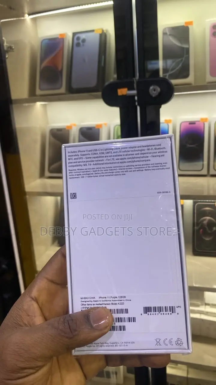 New Apple iPhone 11 128 GB Purple