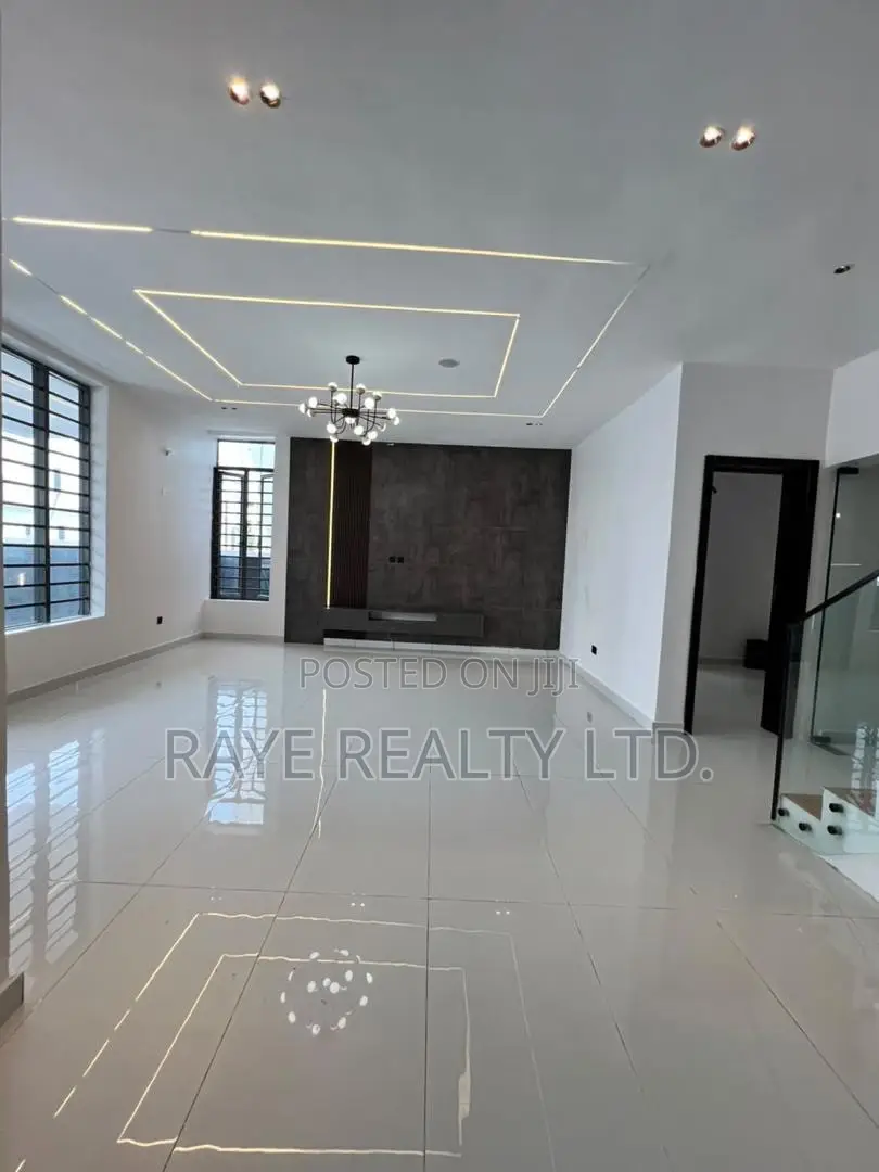 4bdrm Duplex in Ajah for sale