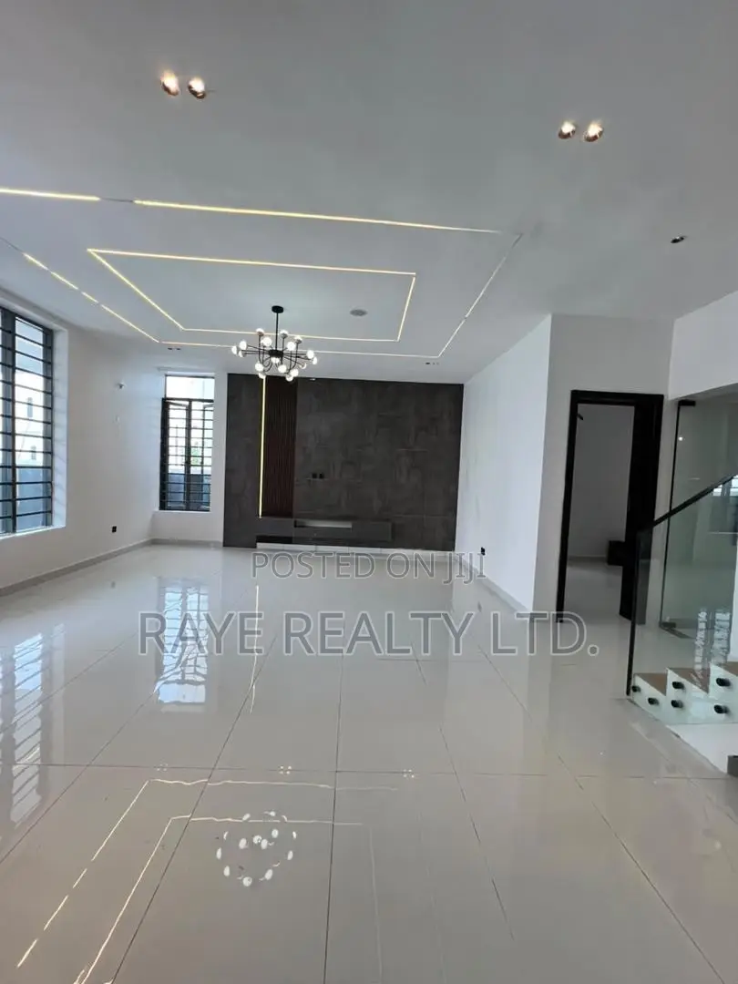 4bdrm Duplex in Ajah for sale