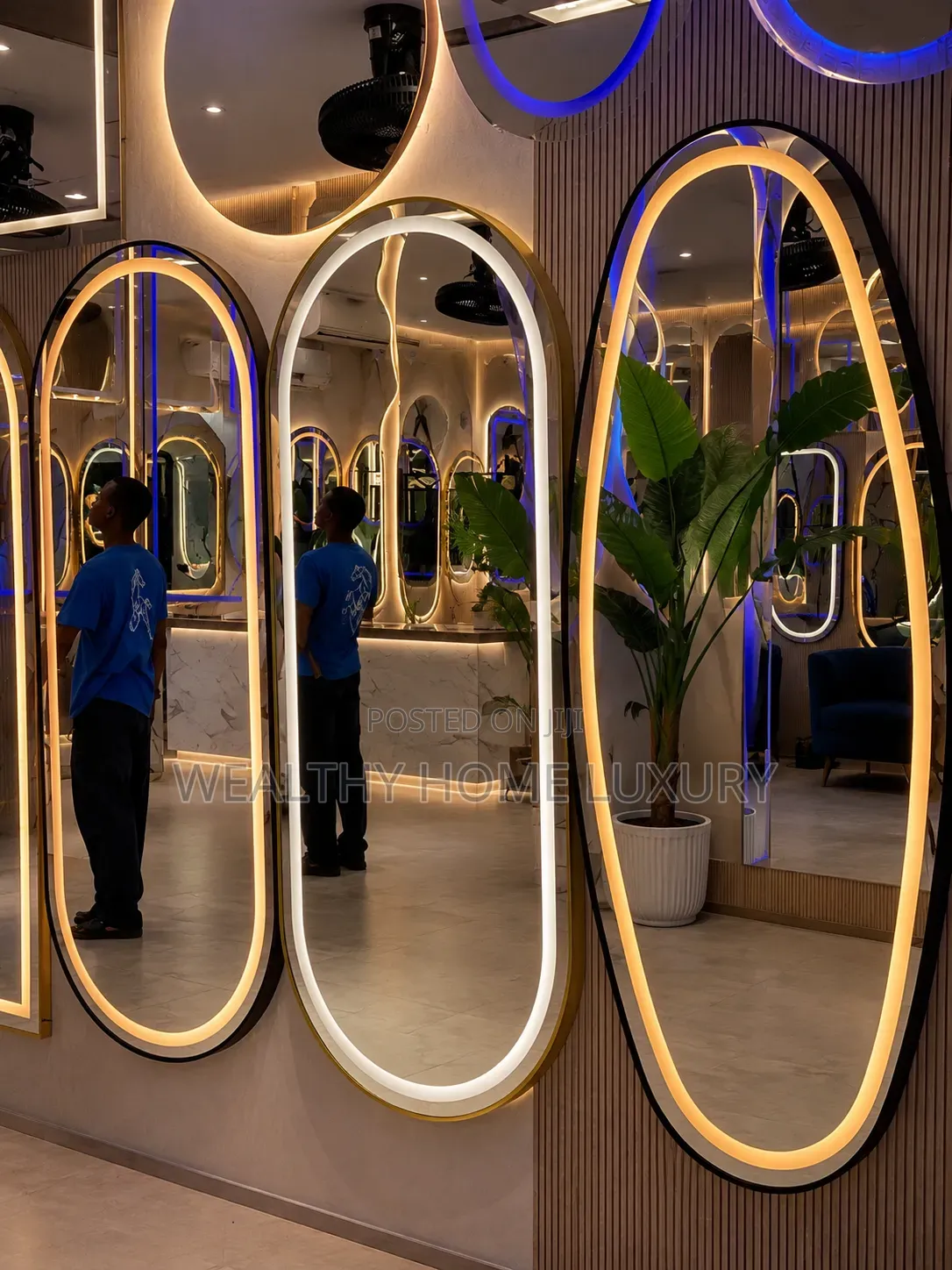 High Quality LED Smart Vanity Mirror With Touch Sensor