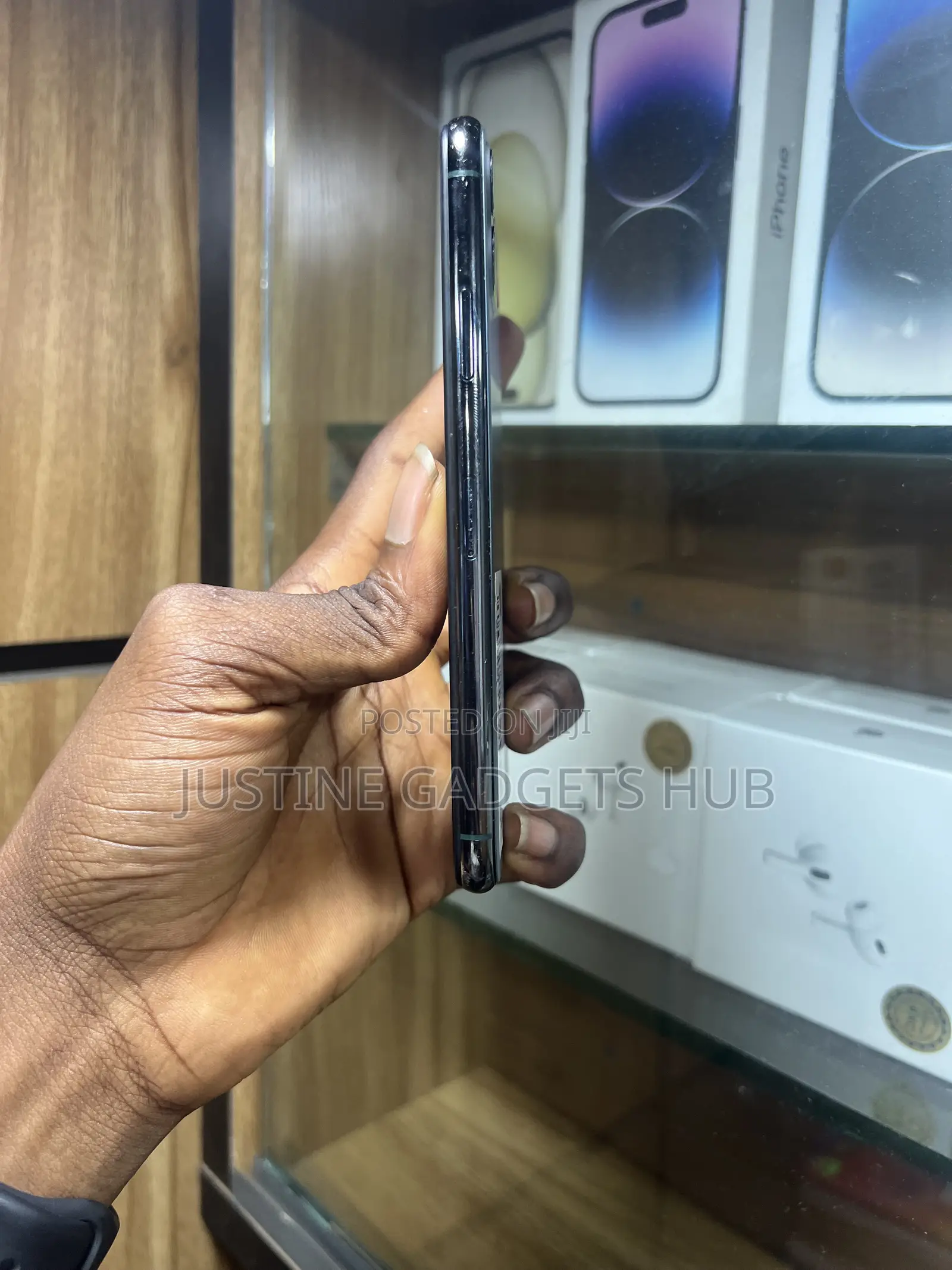 Apple iPhone 11 Pro Max 64 GB Green