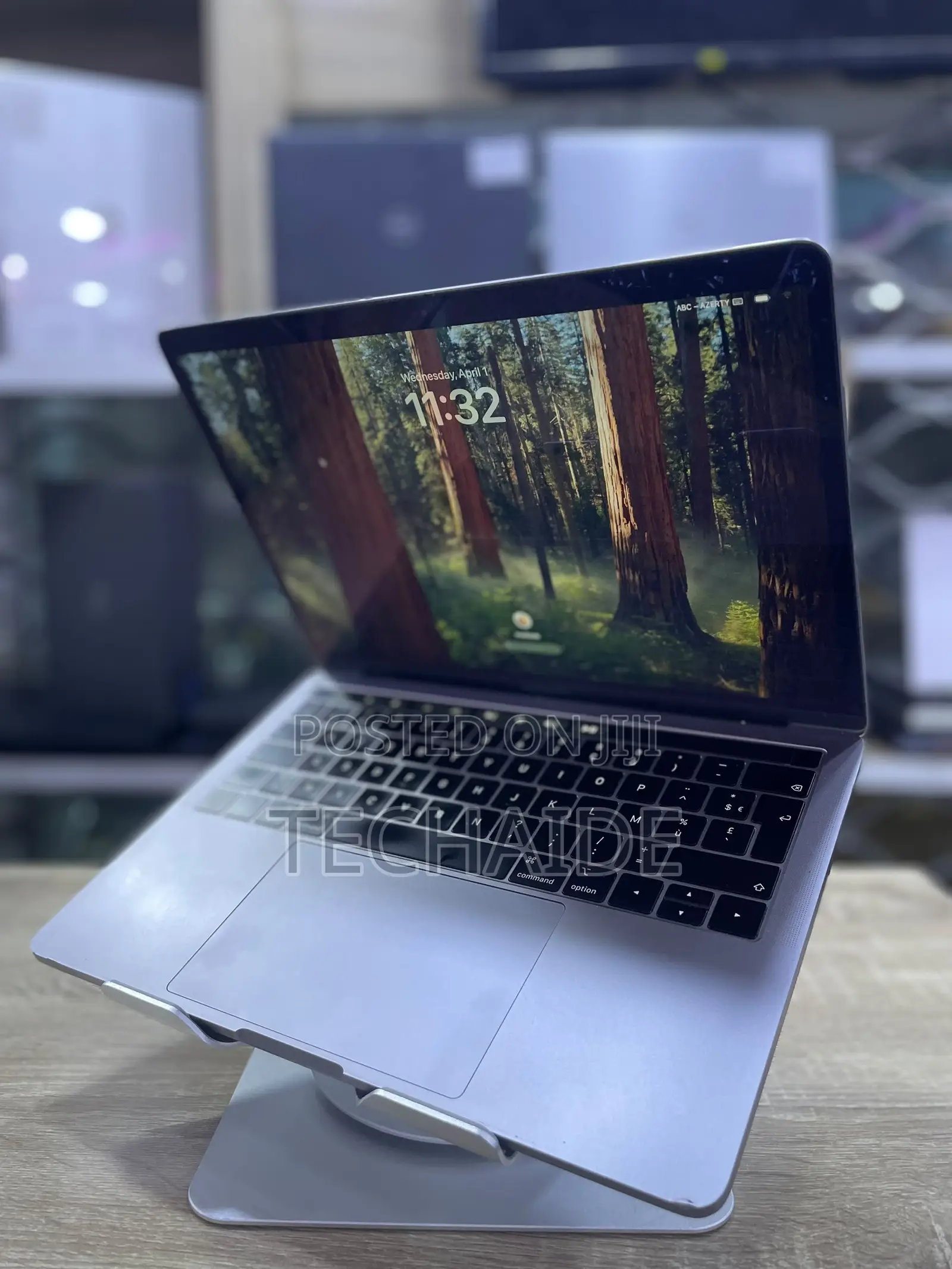 Laptop Apple MacBook Pro 2019 8GB Intel Core i5 SSD 256GB