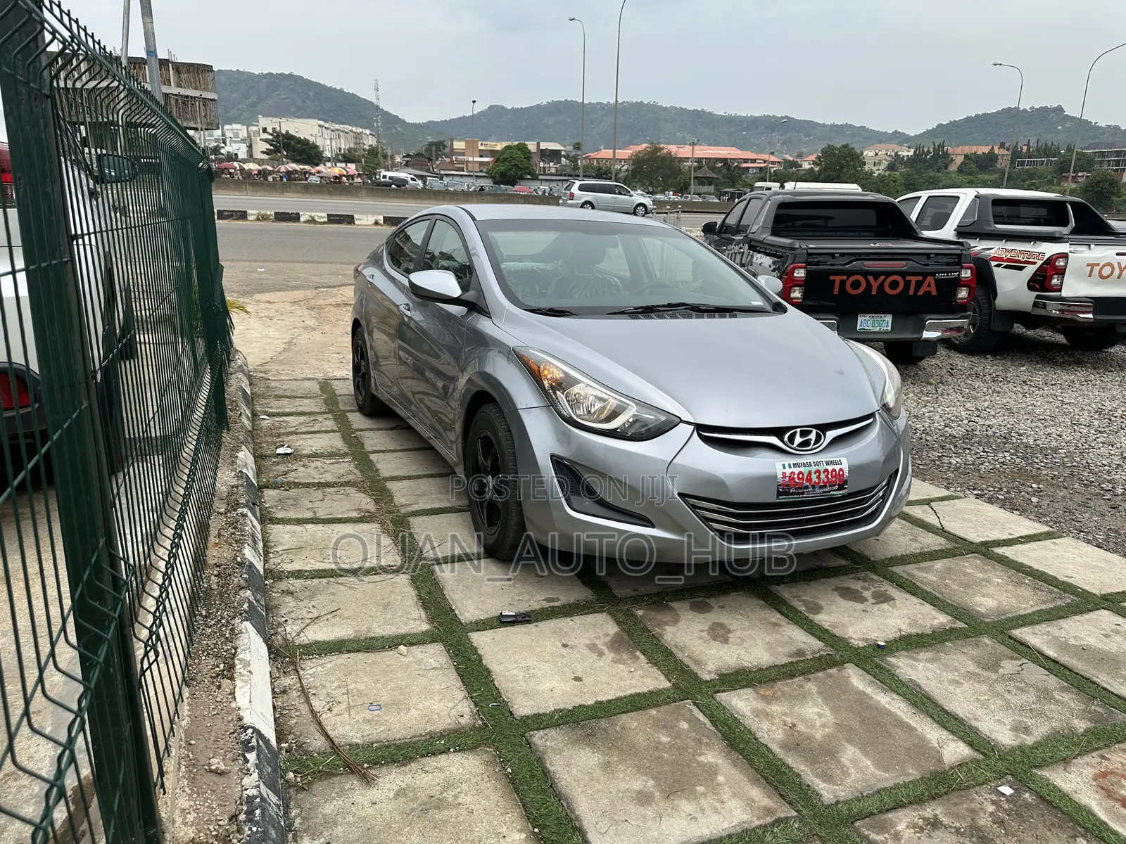 Hyundai Elantra SE 4dr Sedan (1.8L 4cyl 6M) 2015 Silver