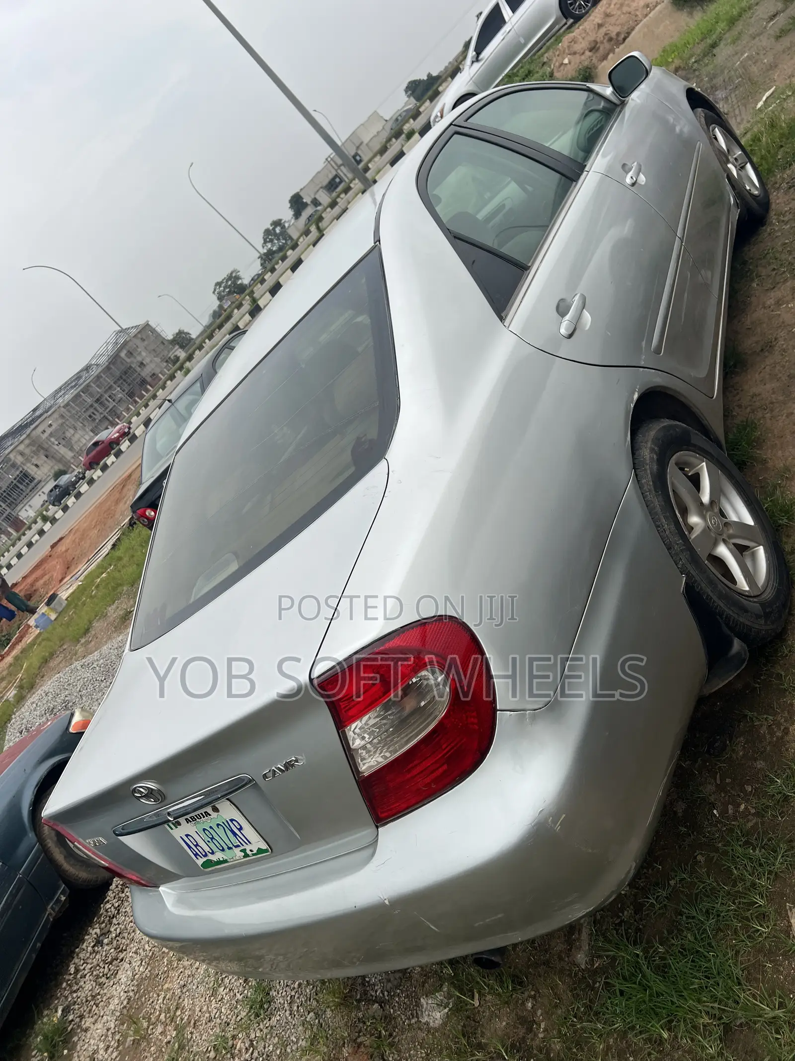 Toyota Camry LE 4dr Sedan (2.4L 4cyl 4A) 2004 Silver