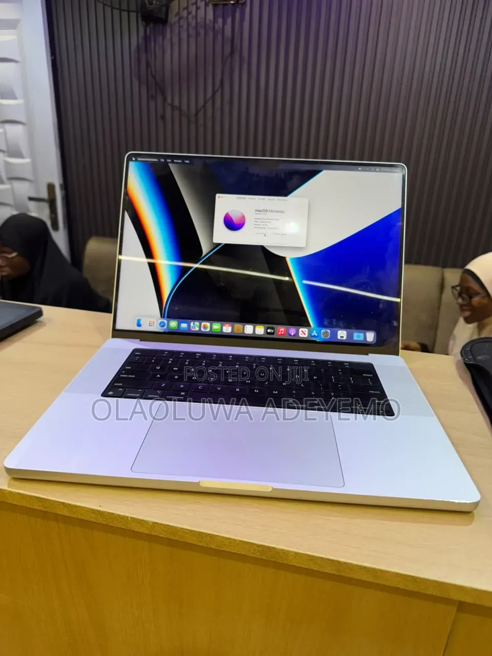 Laptop Apple MacBook Pro 2021 M1 Max 64GB Apple M1 Max SSD 1T