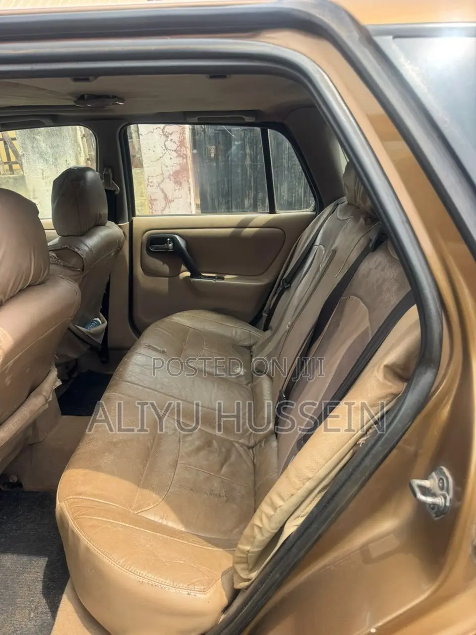 Nissan Almera Tino 2002 Gold