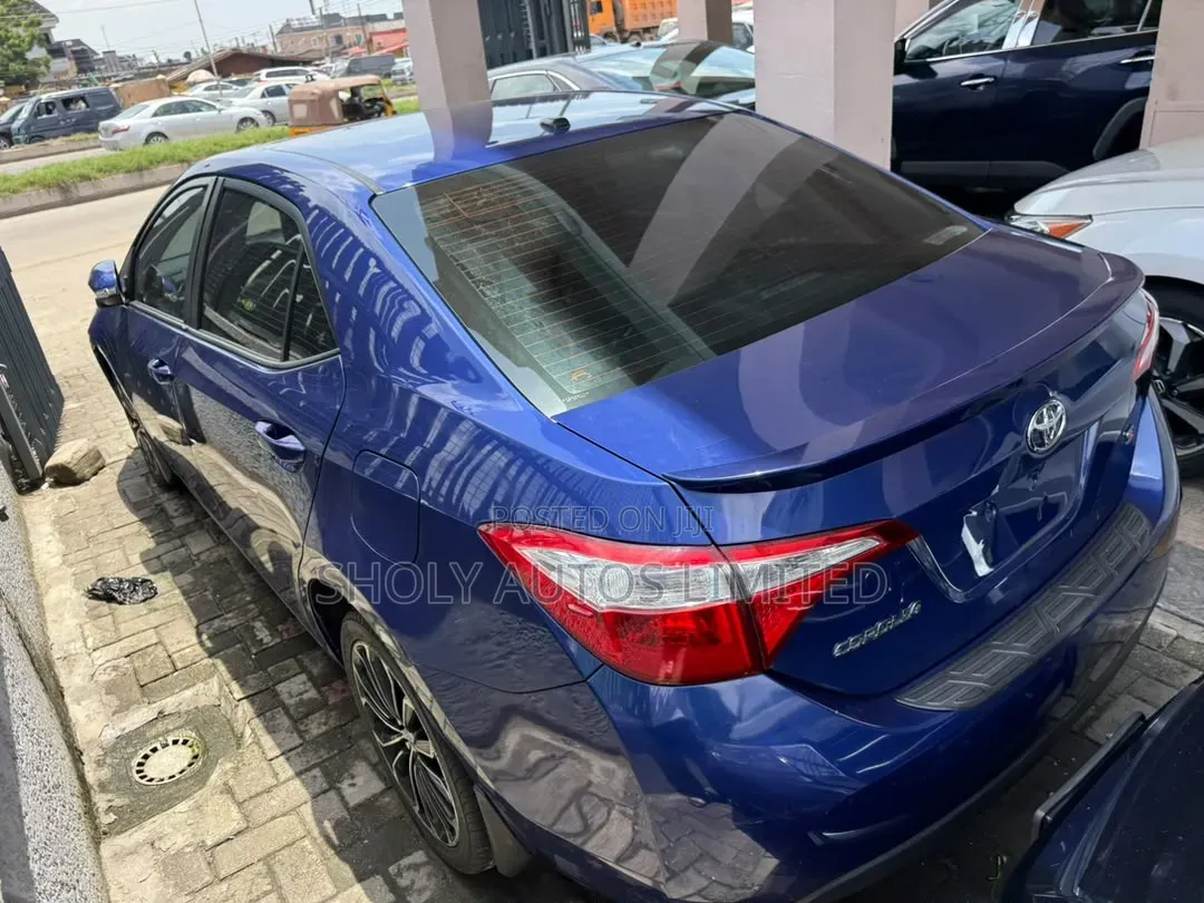 Toyota Corolla S 4dr Sedan (1.8L 4cyl CVT) 2014 Blue