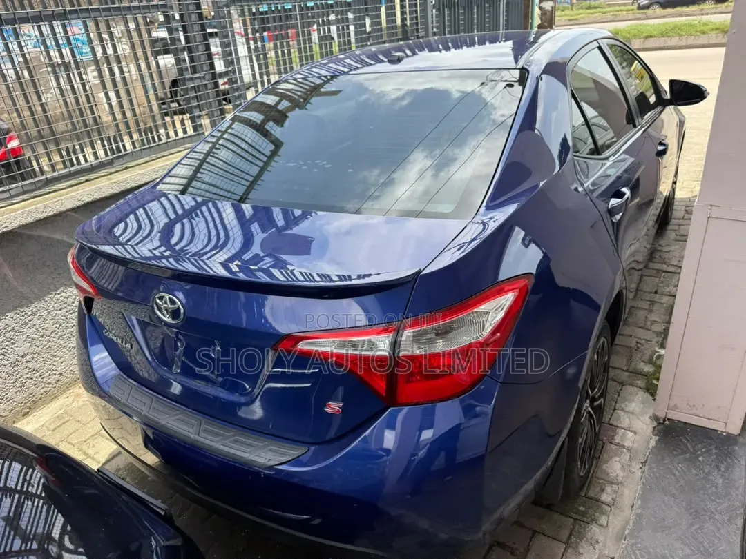 Toyota Corolla S 4dr Sedan (1.8L 4cyl CVT) 2014 Blue
