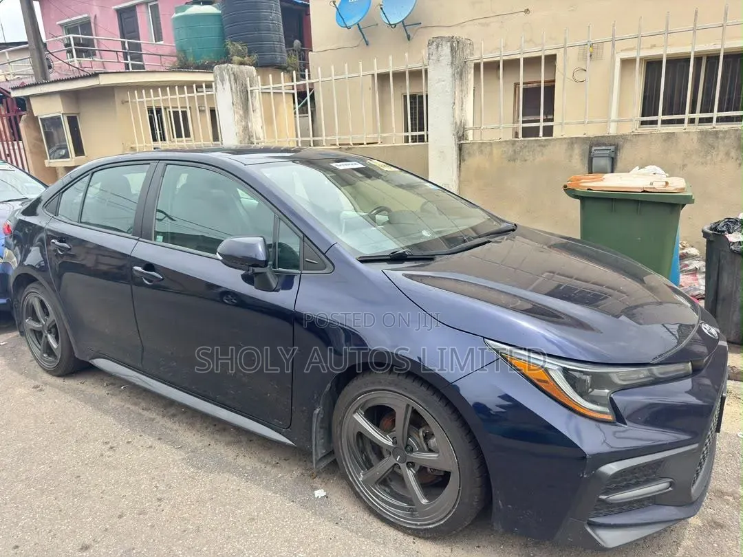 Toyota Corolla SE 2020 Blue