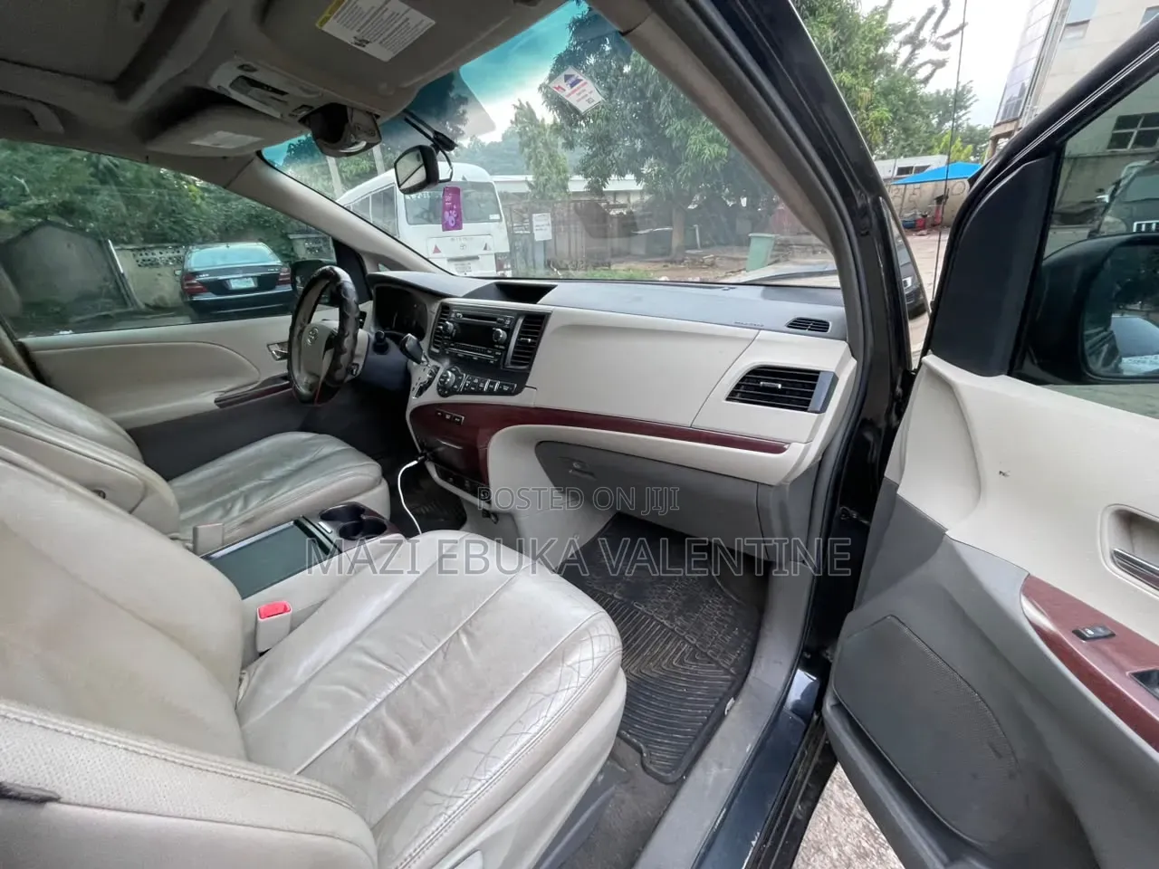 Toyota Sienna 2012 Matt Black