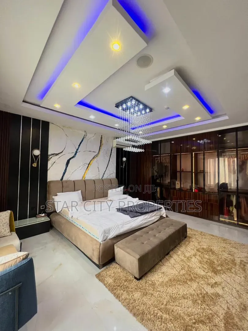 Furnished 3bdrm Apartment in Banana Island for sale