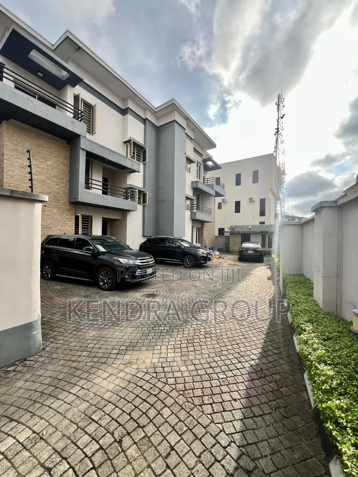 4bdrm Duplex in Ikeja Gra for rent