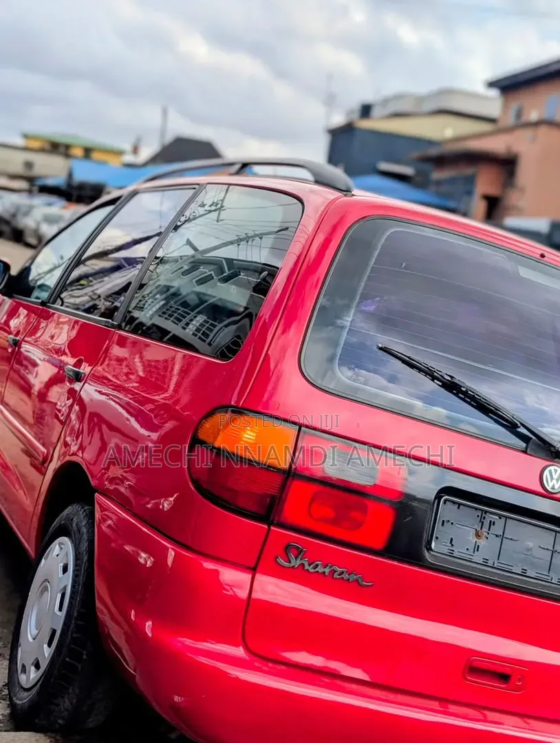 Volkswagen Sharan 2005 Red
