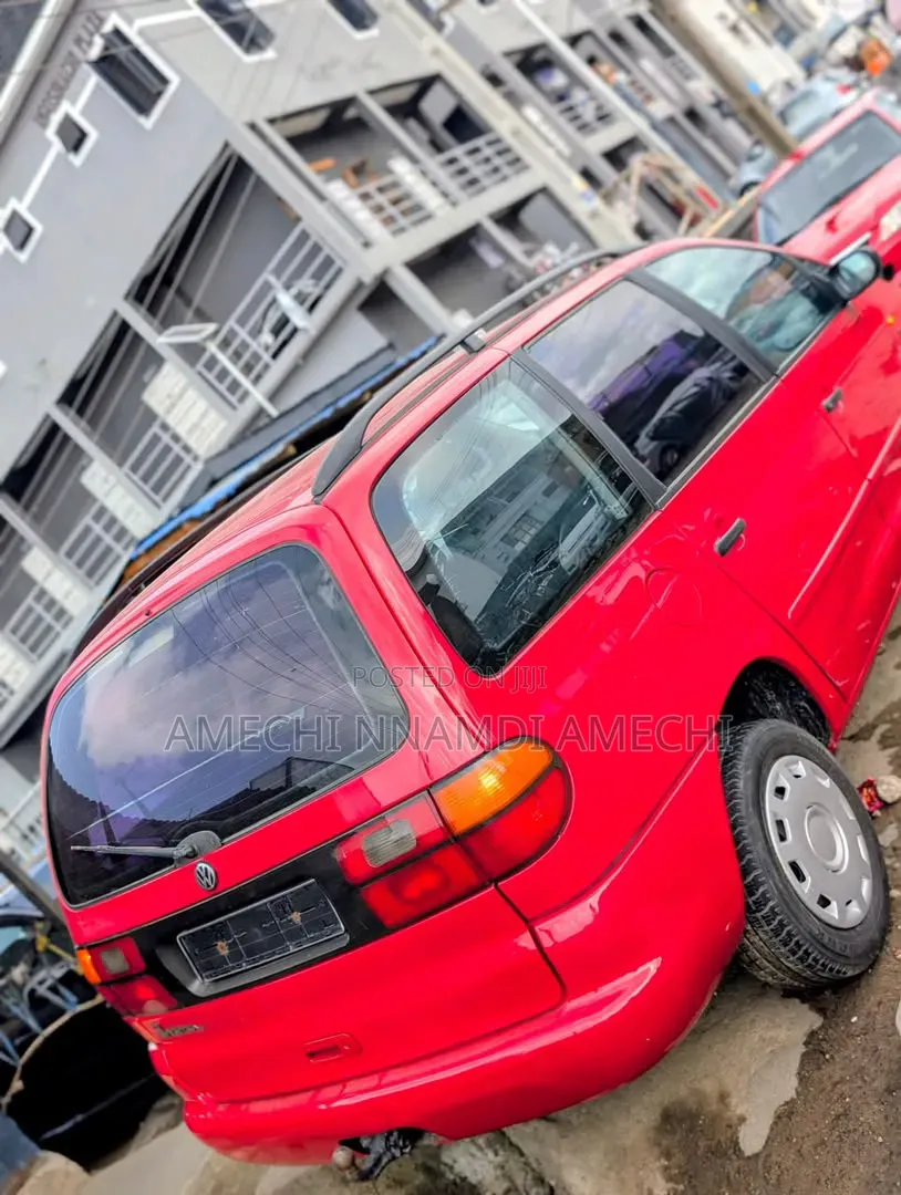 Volkswagen Sharan 2005 Red