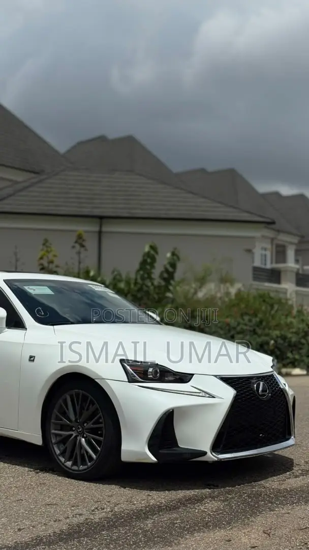 Lexus IS 300 AWD 2017 White