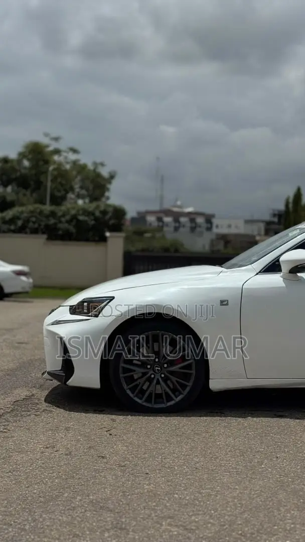Lexus IS 300 AWD 2017 White