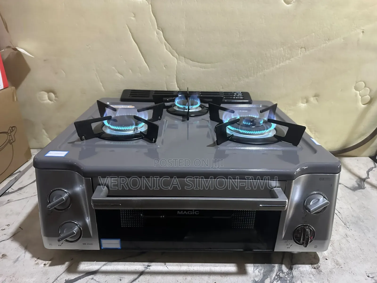 Neat 3 Burner Gas With Oven