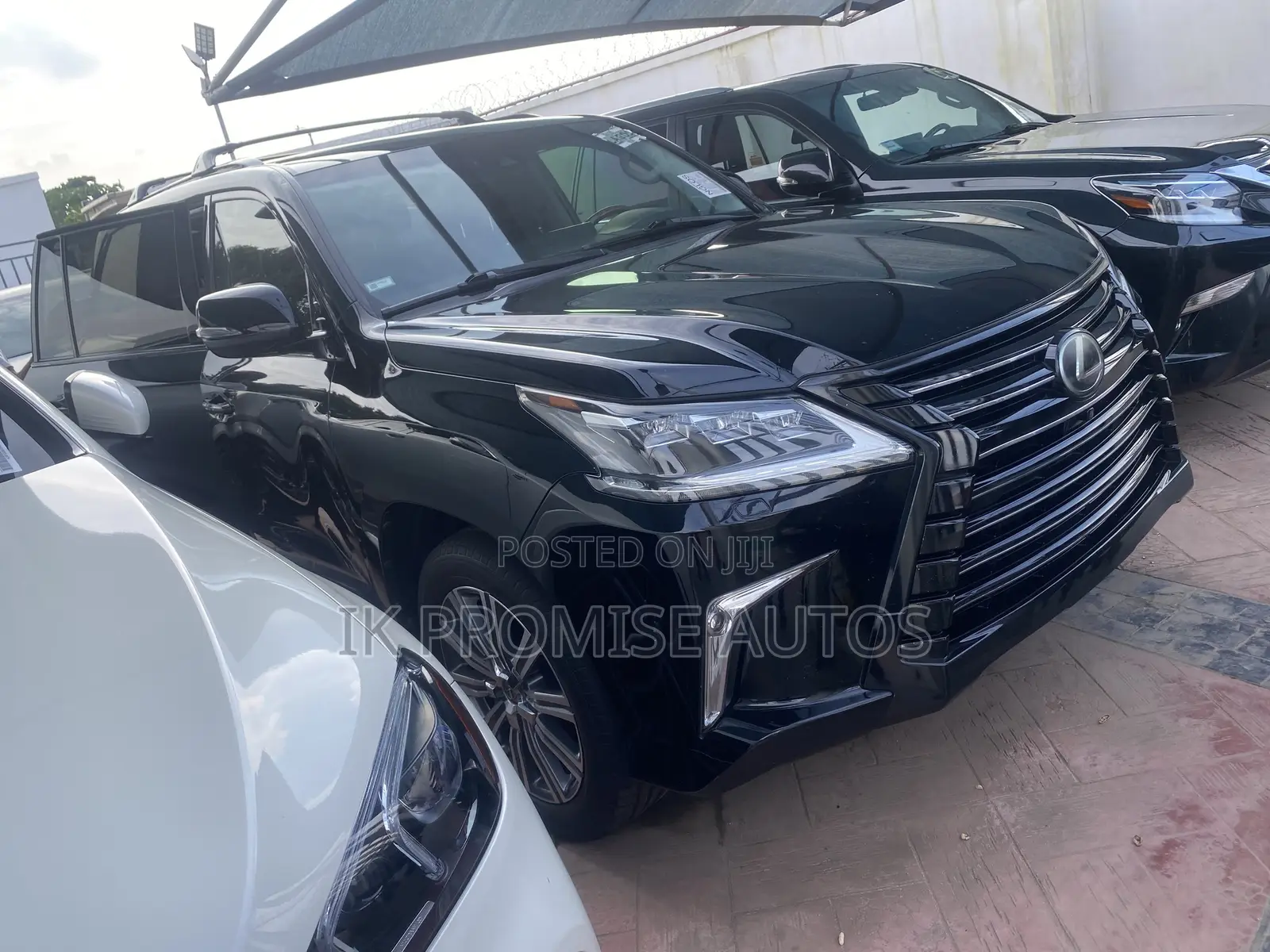 Lexus LX 2017 Black