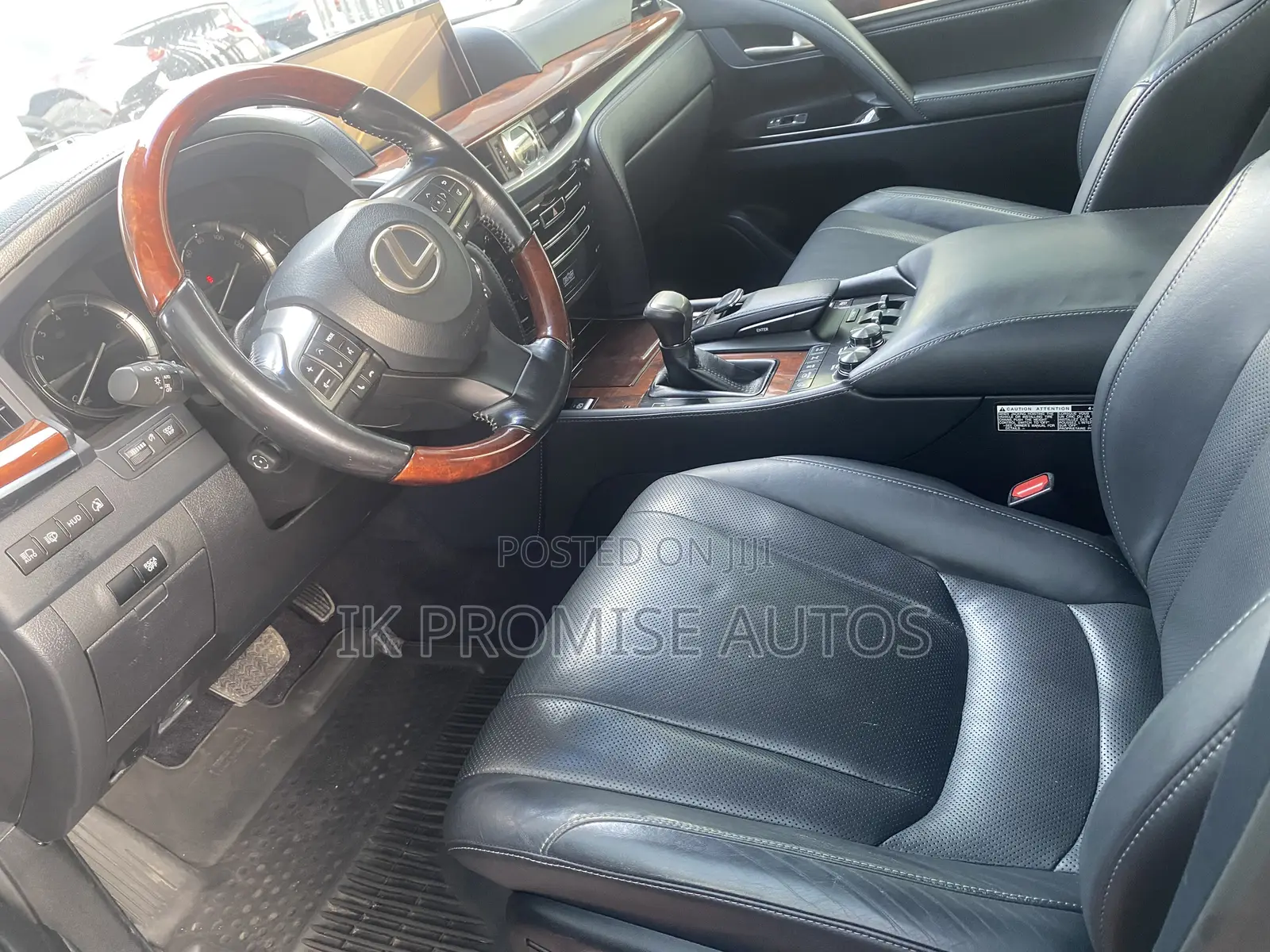 Lexus LX 2017 Black