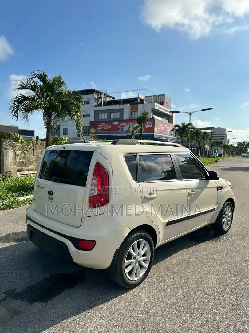 Kia Soul Automatic 2012 Gold