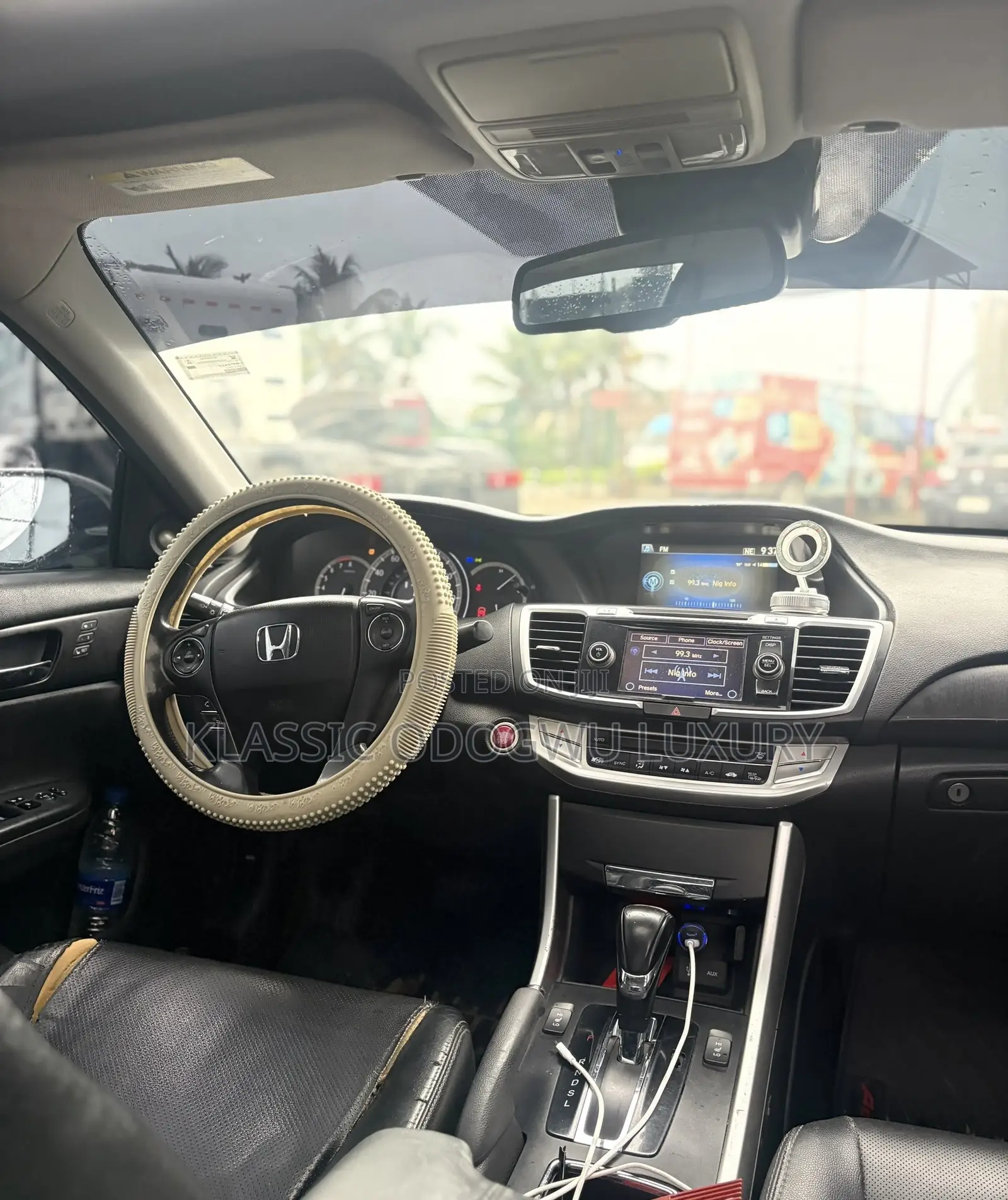 Honda Accord Touring 4dr Sedan FWD (3.5L 6cyl 6A) 2016