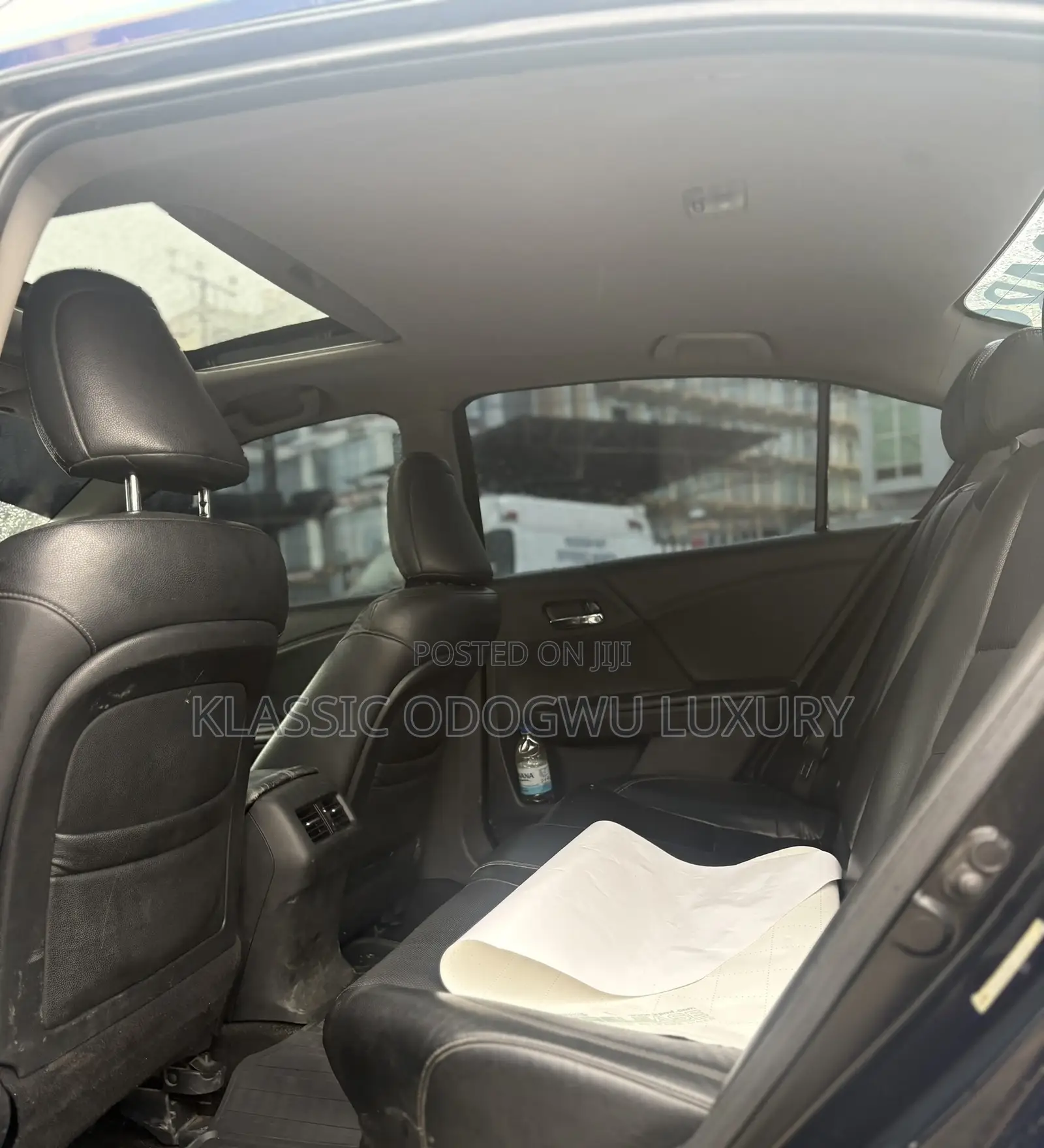 Honda Accord Touring 4dr Sedan FWD (3.5L 6cyl 6A) 2016