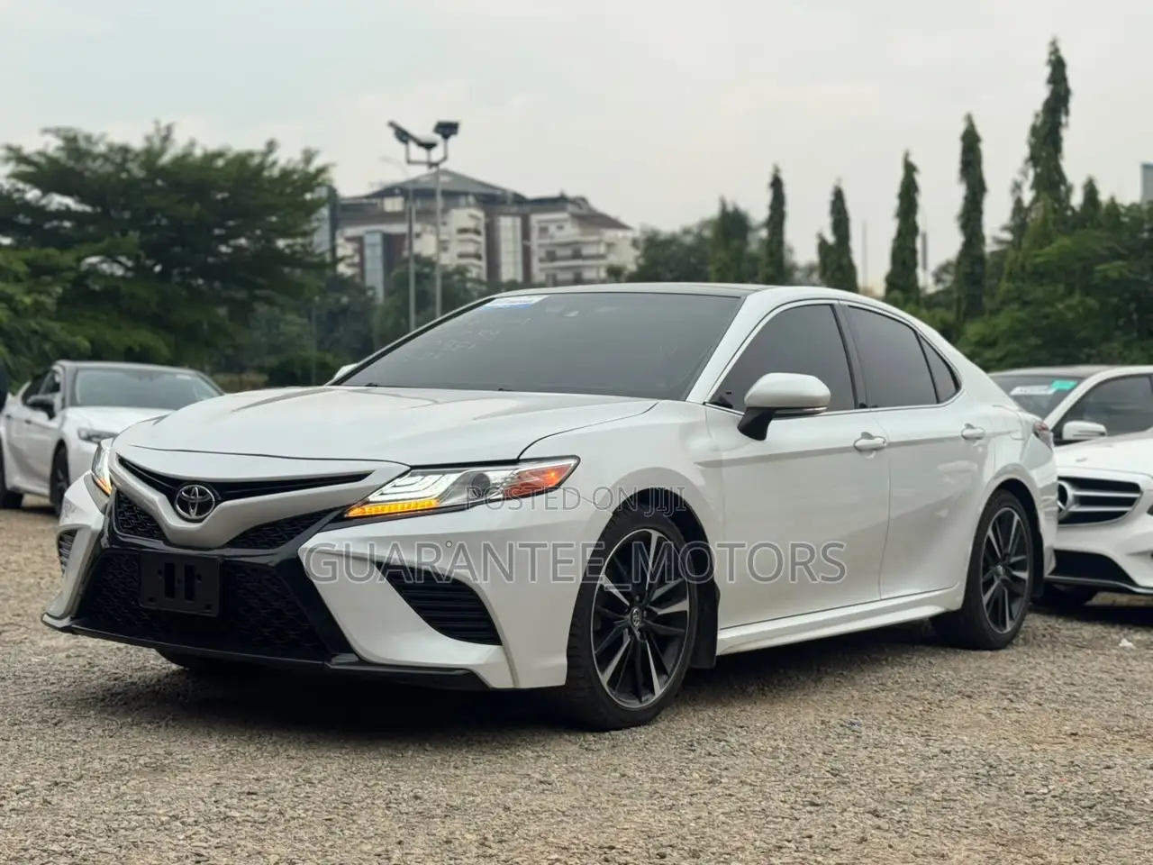 Toyota Camry 2018 White